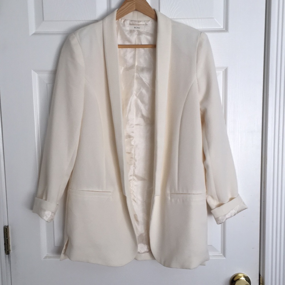 Shell colored blazer